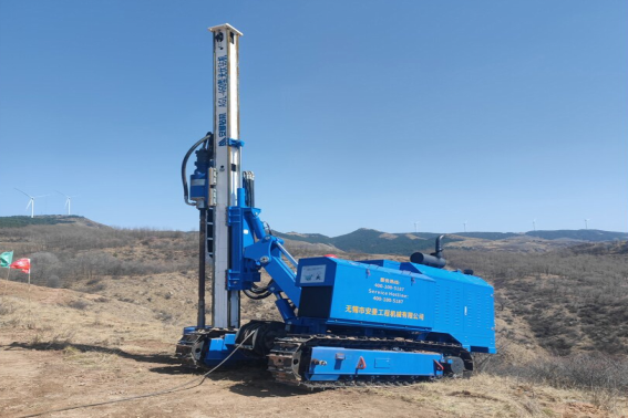 Anman solar drilling equipment deployed at a Middle East project site.